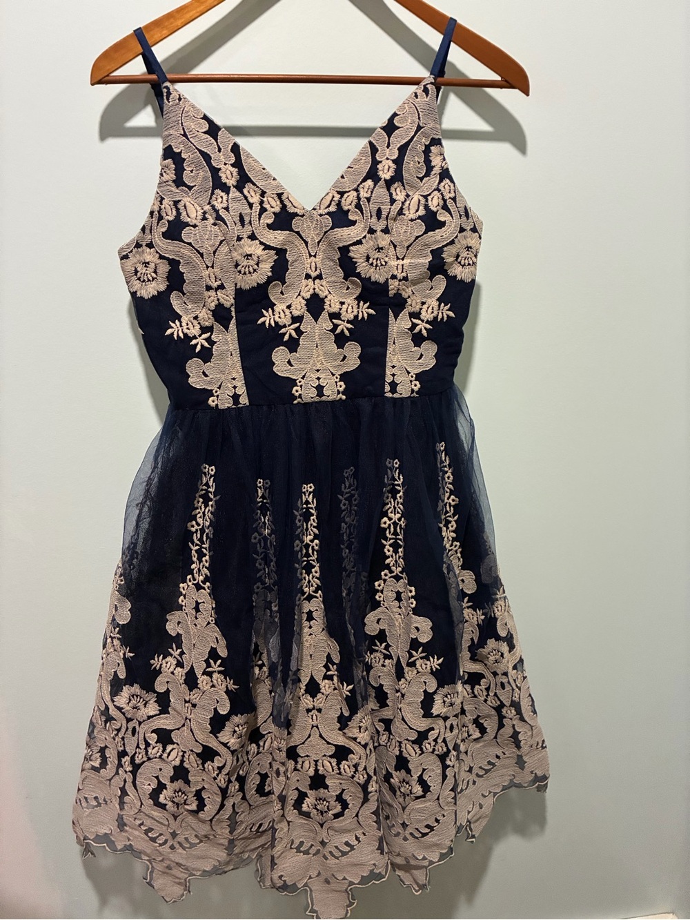 CHI CHI London Blue Tulle and Creamy Lace Wedding Cocktail Party Dress Size 6